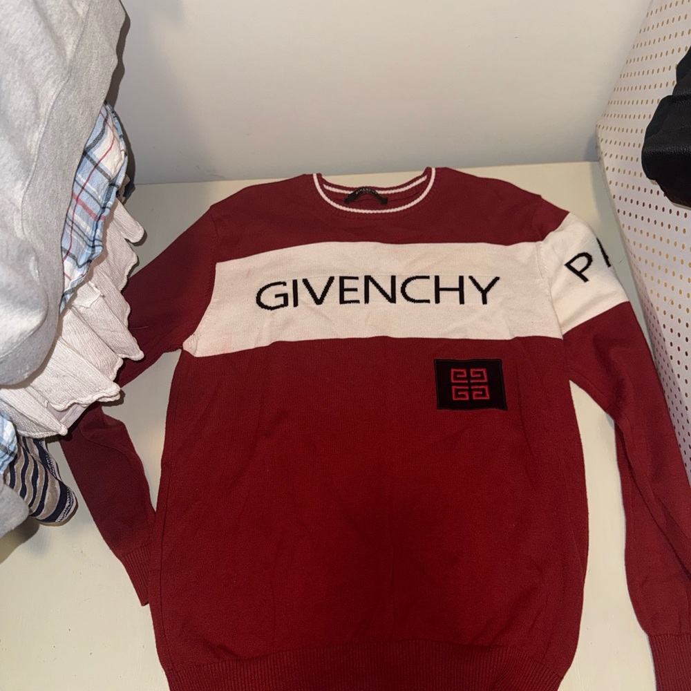 Givenchy Men's Burgundy and White Crewneck Sweater
